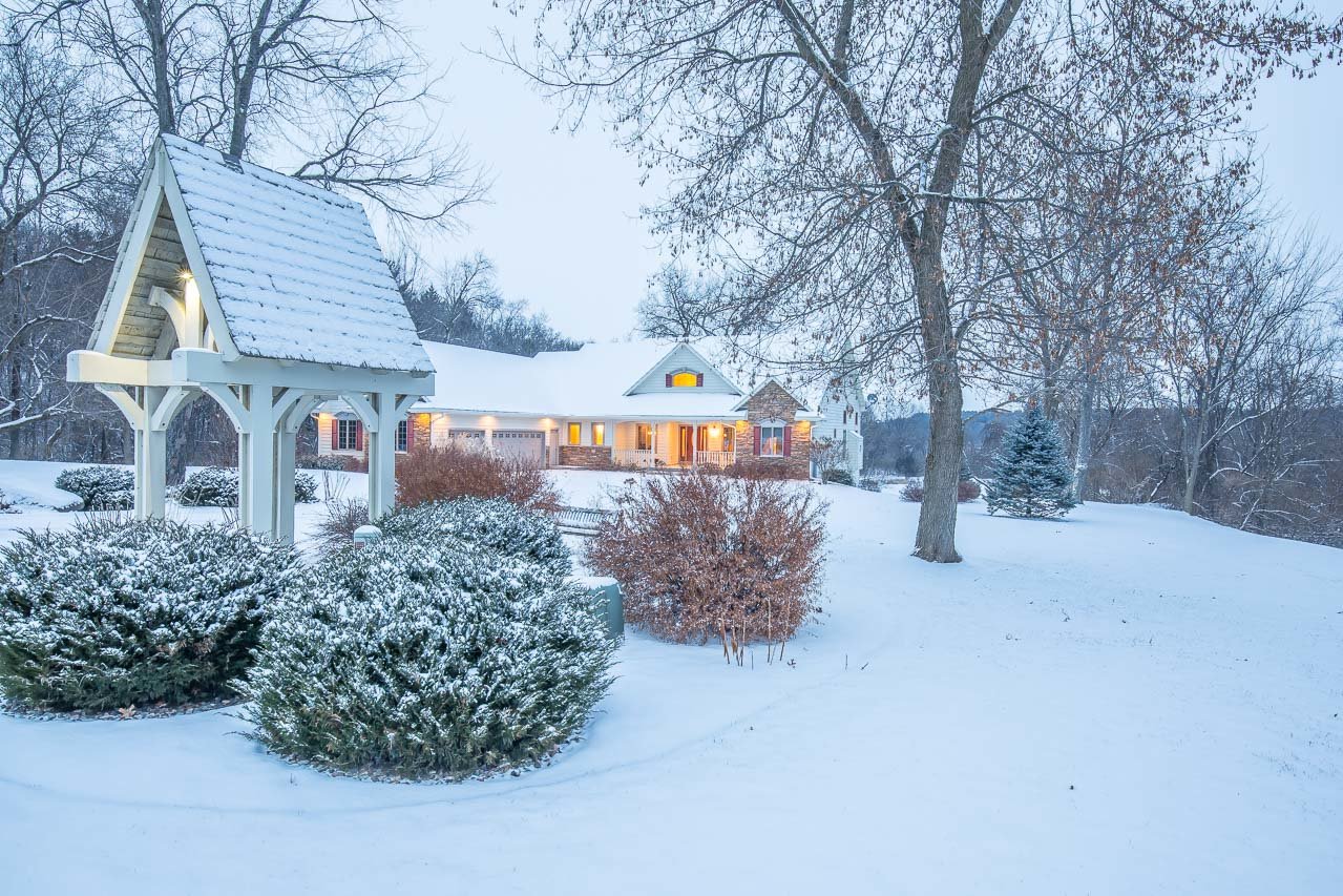 advantages of buying a home in the winter