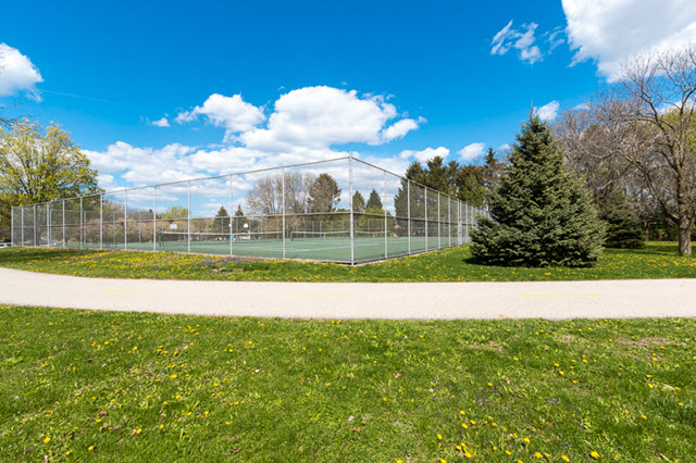 Tennis Courts in Midvale Heights