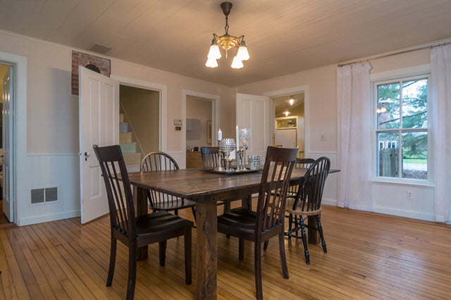 photo of vacant staged dining room