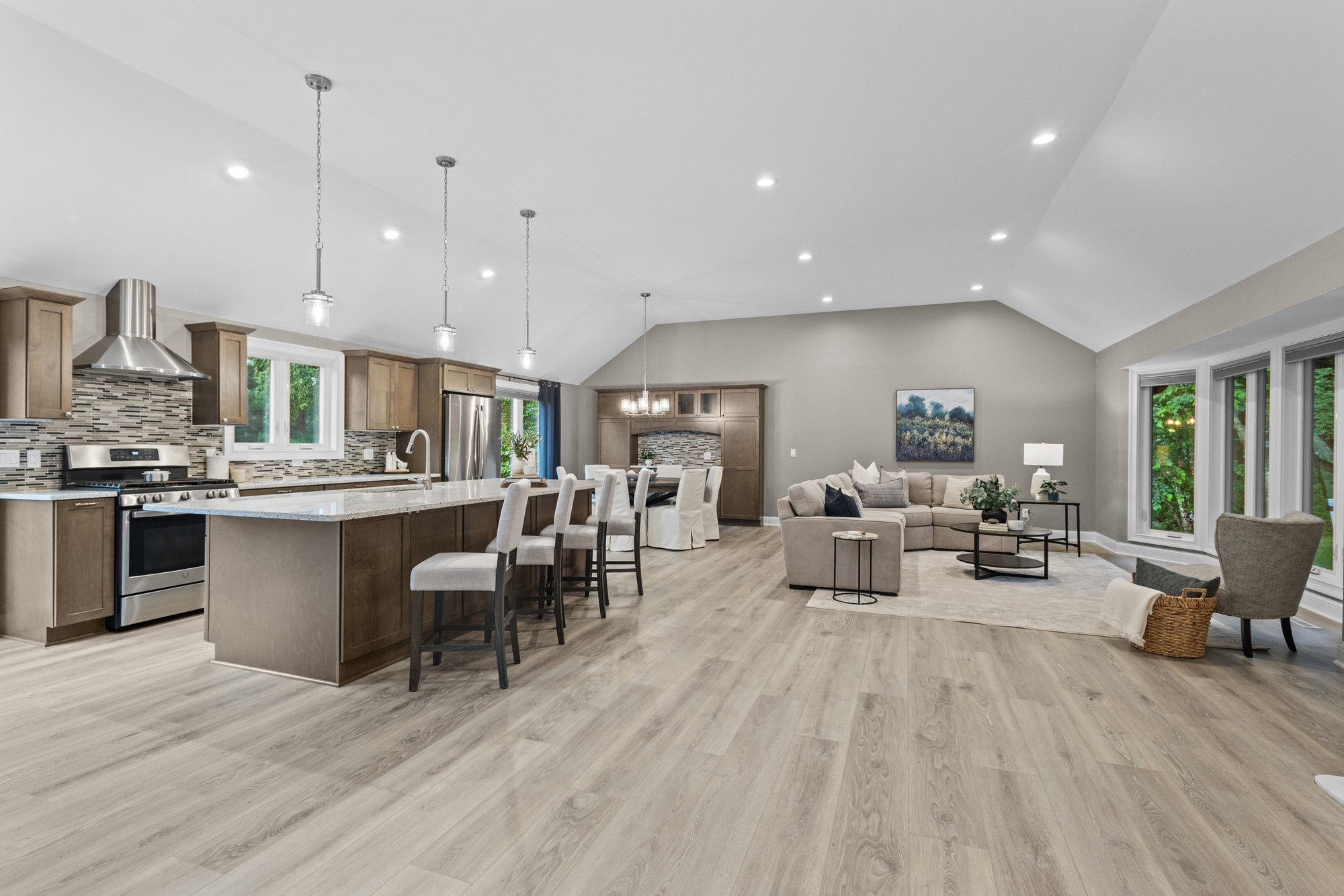 Professional Staging and Real Estate Photography