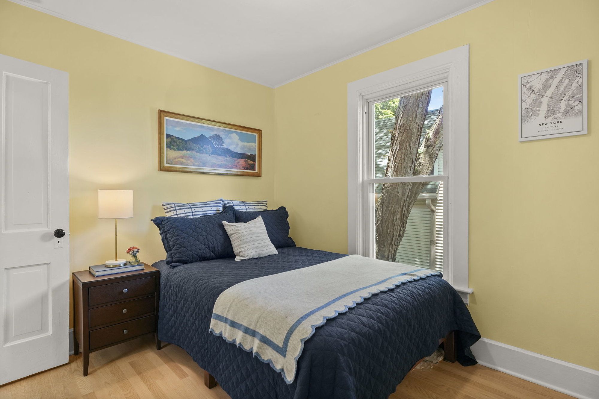 staging your bedroom
